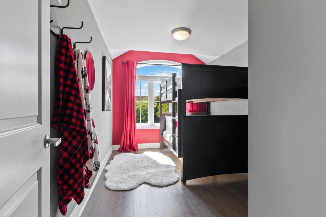 Exceptional 3 Bdrm Townhome - 4 Seasons Rental Collingwood Exterior photo